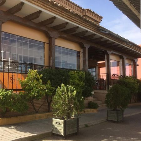 Almuradiel Hotel-Restaurante Venta Tomas מראה חיצוני תמונה