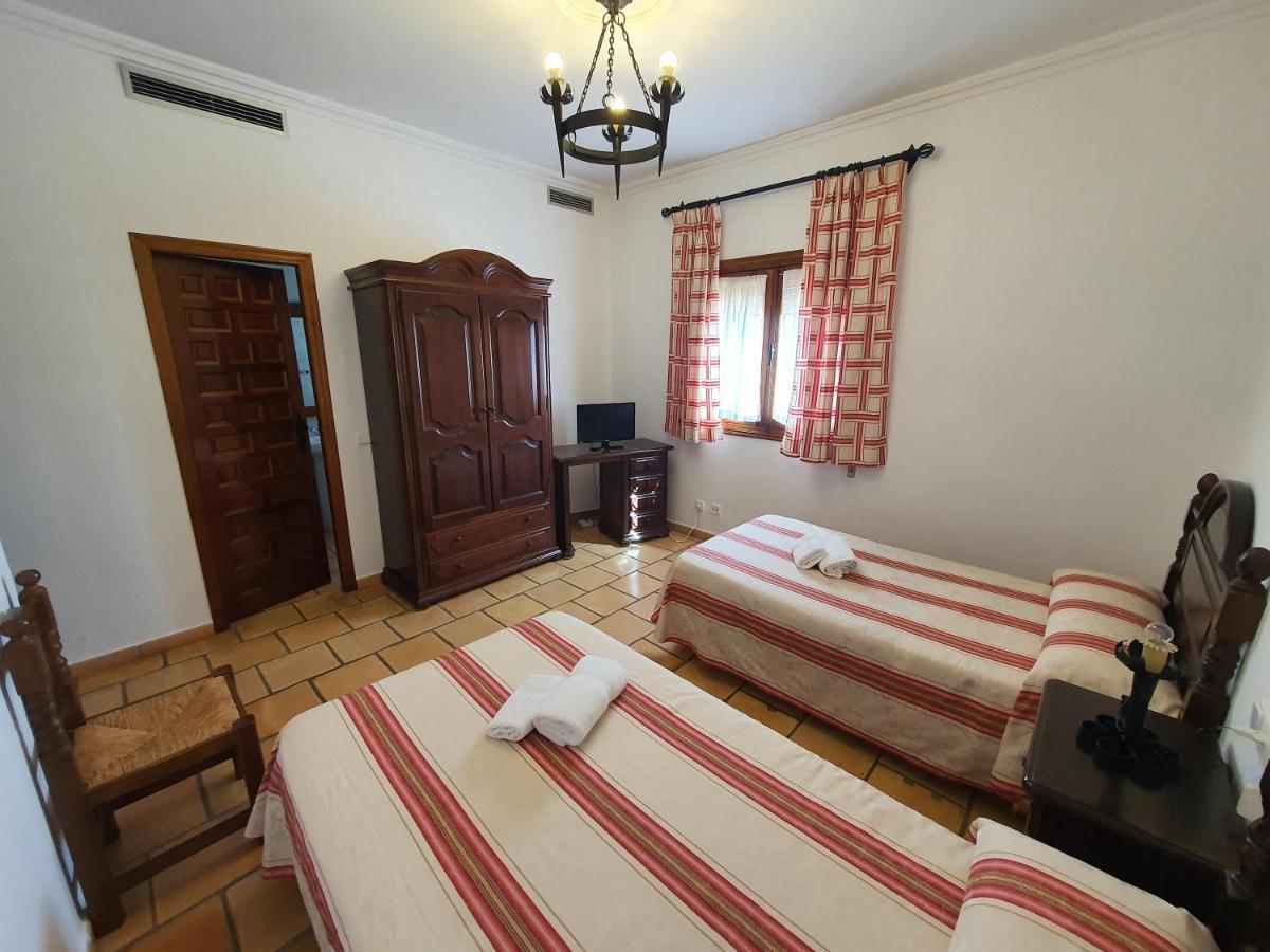 Almuradiel Hotel-Restaurante Venta Tomas מראה חיצוני תמונה